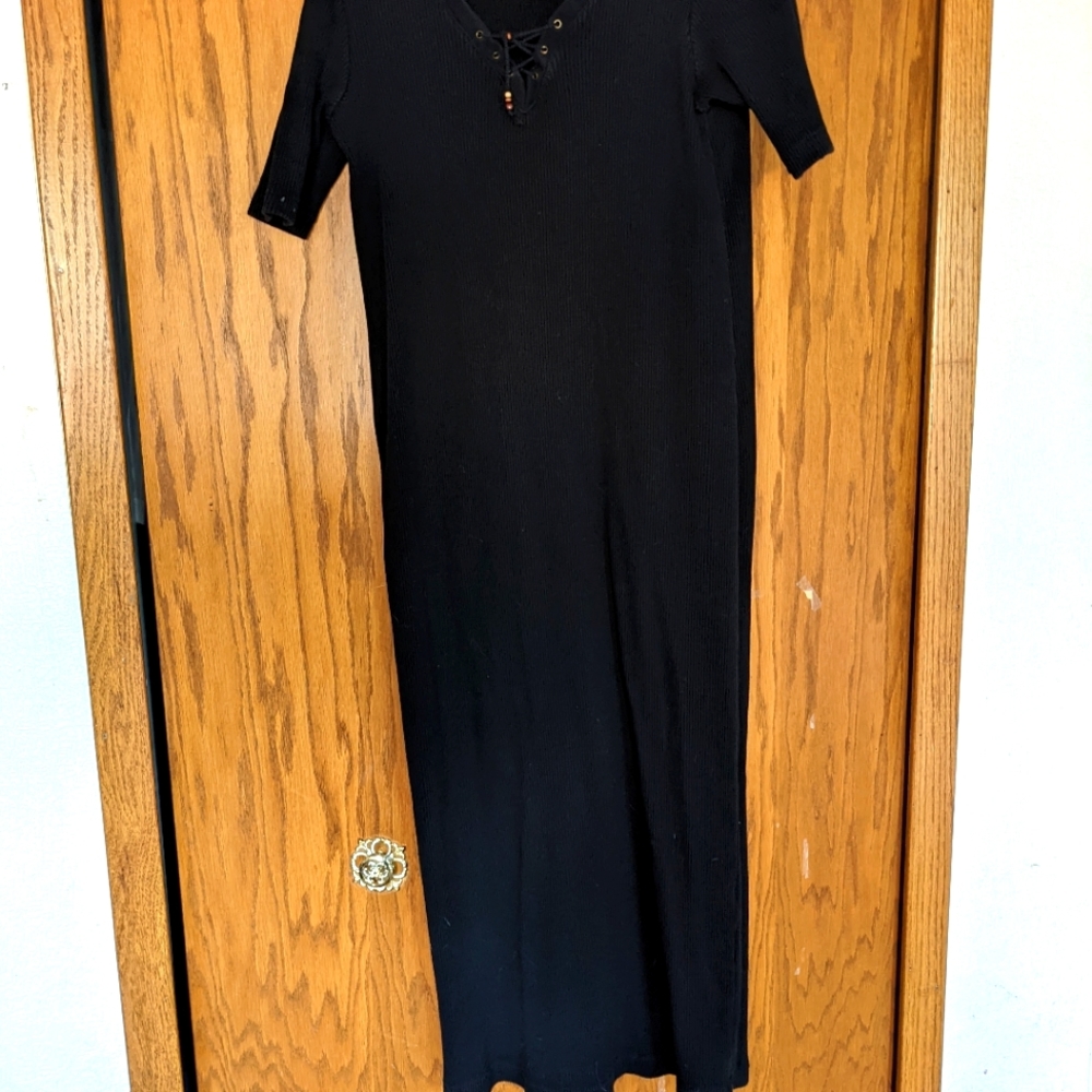 Black ribbed maxi dress